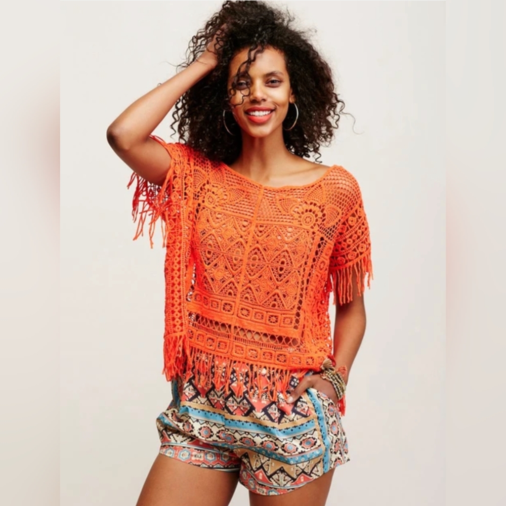 FREE PEOPLE inspired handmade crochet fringe sleeve round neck poncho tunic top